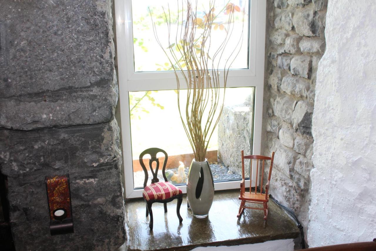1844 Seascape Cottage Is Located On The Wild Atlantic Way Fanore 외부 사진