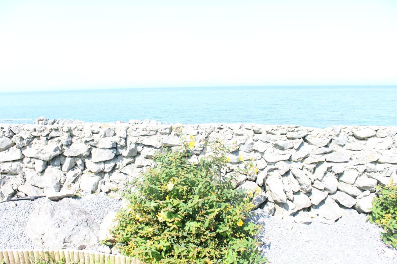 1844 Seascape Cottage Is Located On The Wild Atlantic Way Fanore 외부 사진