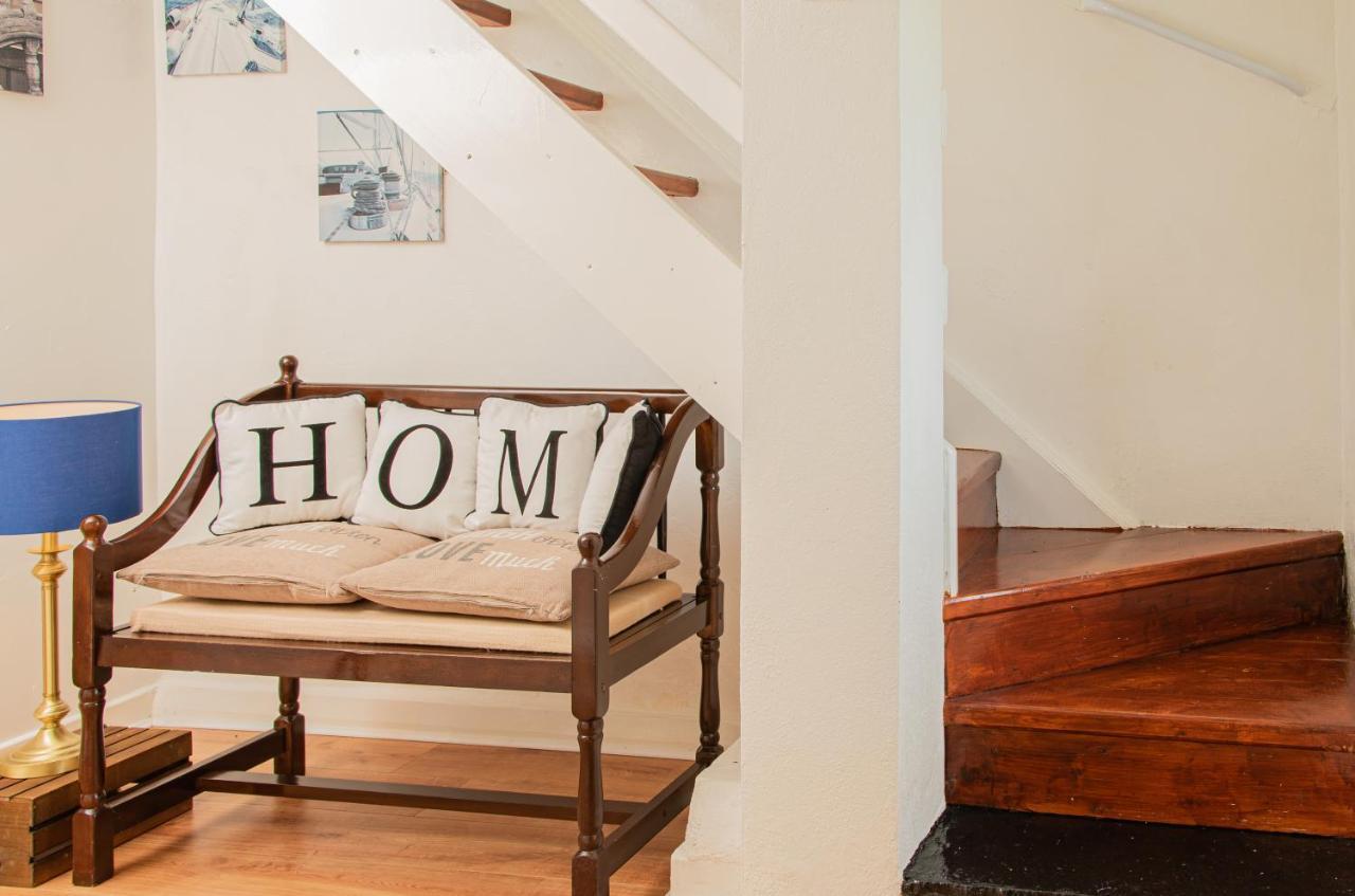 1844 Seascape Cottage Is Located On The Wild Atlantic Way Fanore 외부 사진
