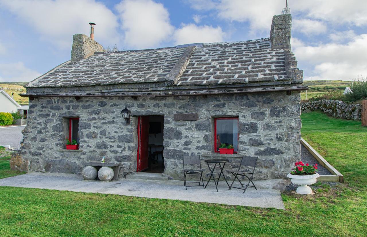 1844 Seascape Cottage Is Located On The Wild Atlantic Way Fanore 외부 사진