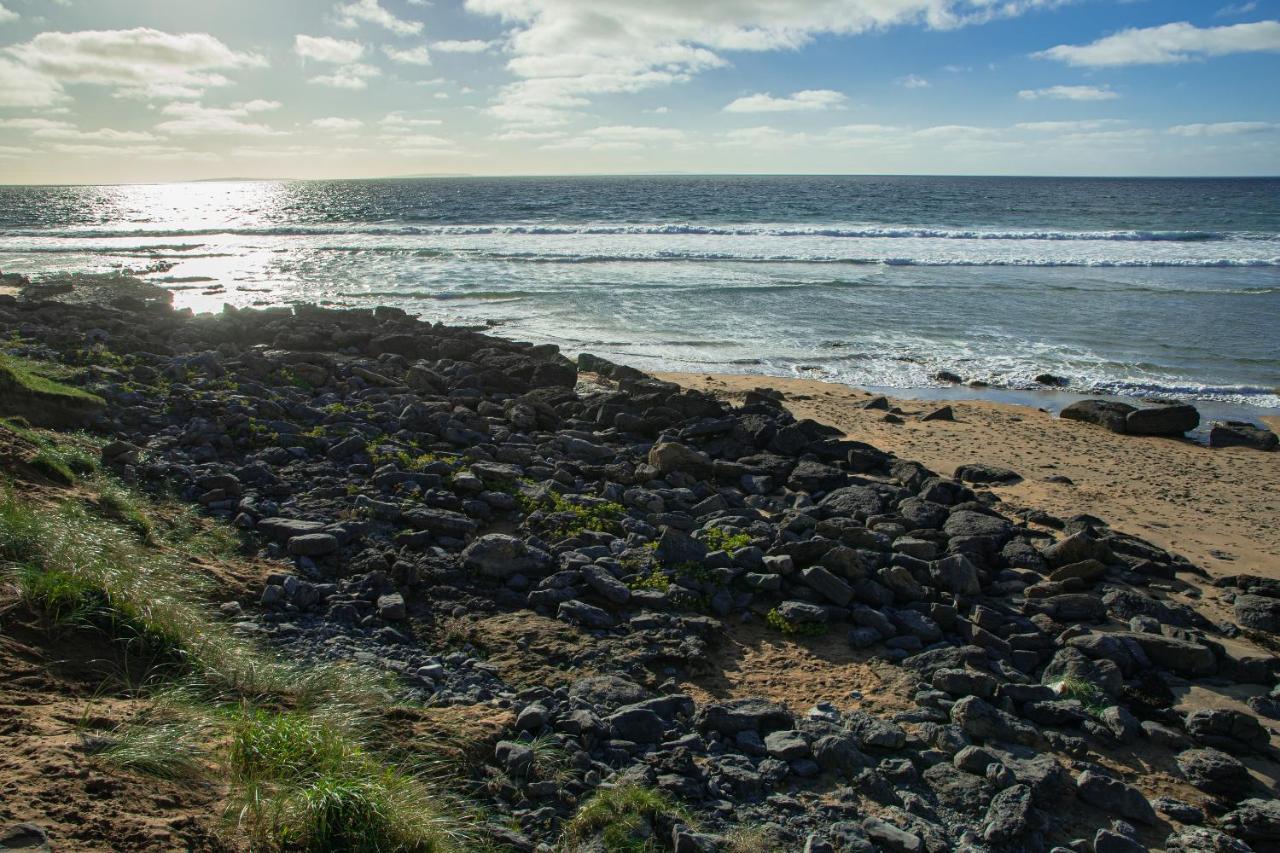 1844 Seascape Cottage Is Located On The Wild Atlantic Way Fanore 외부 사진